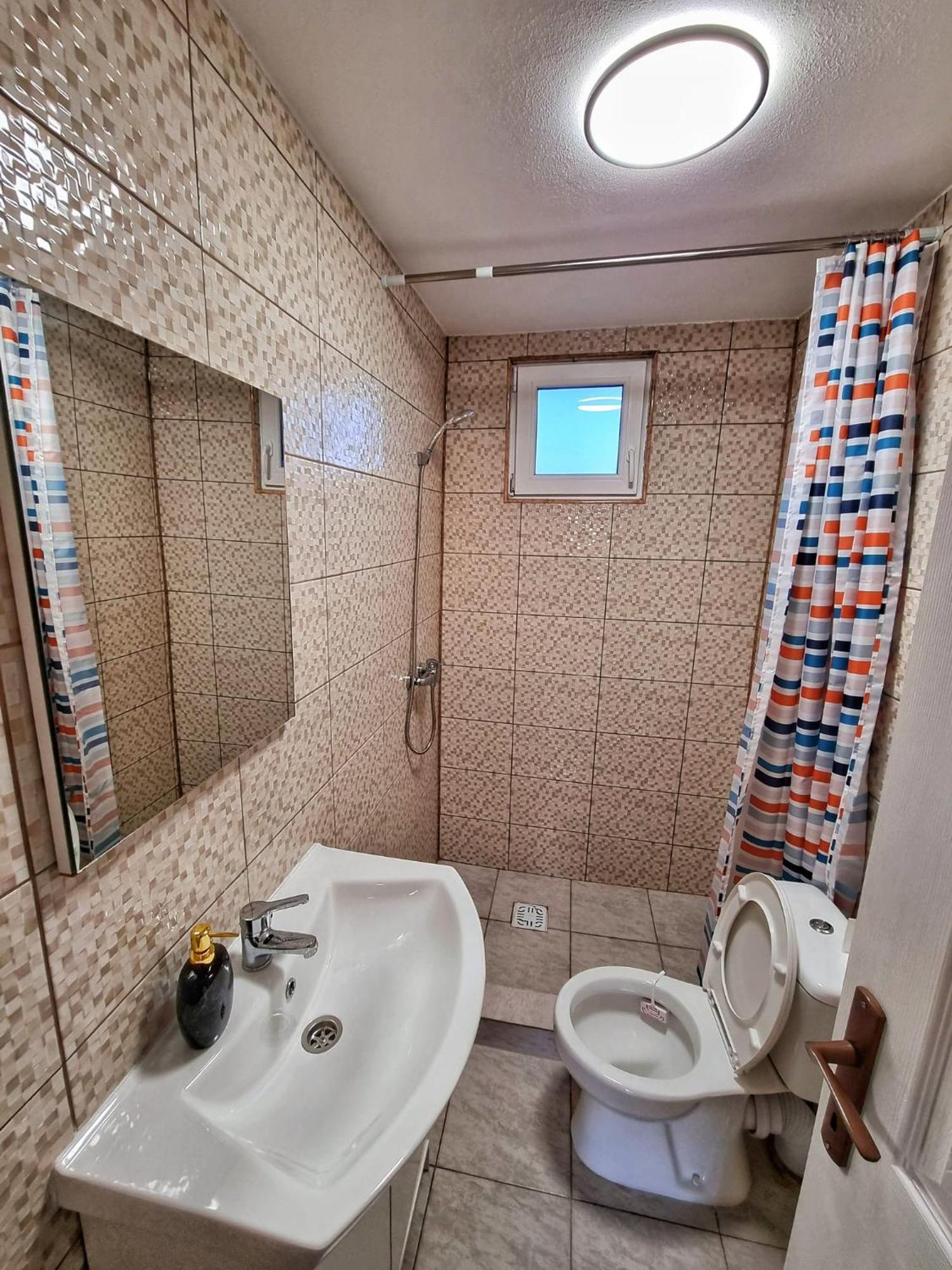 Cabana Varad Coronini Moldova Veche Bagian luar foto