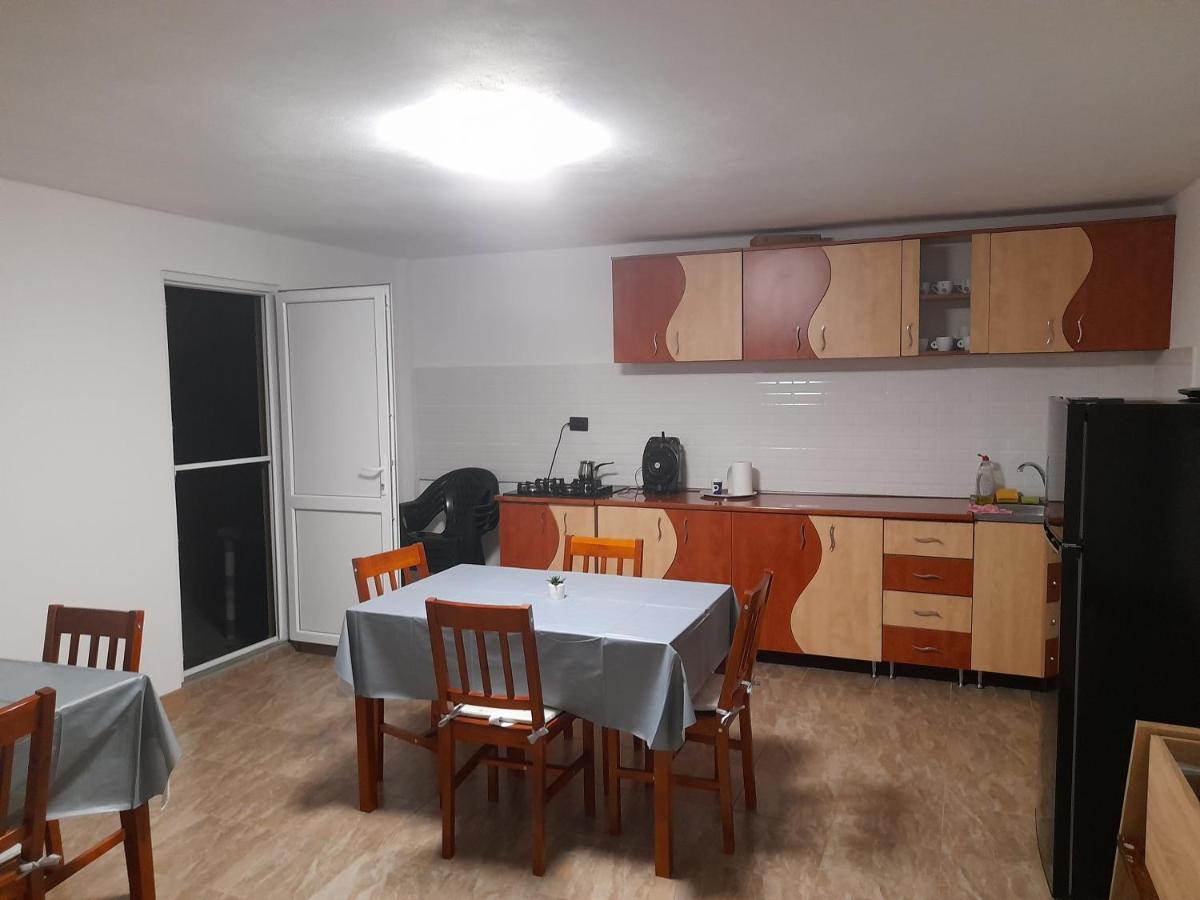Cabana Varad Coronini Moldova Veche Bagian luar foto