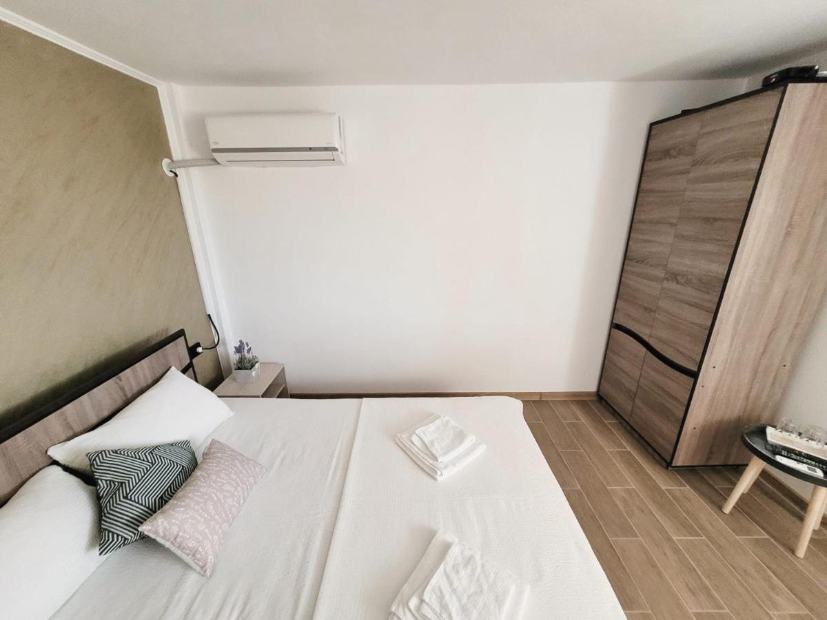Cabana Varad Coronini Moldova Veche Bagian luar foto