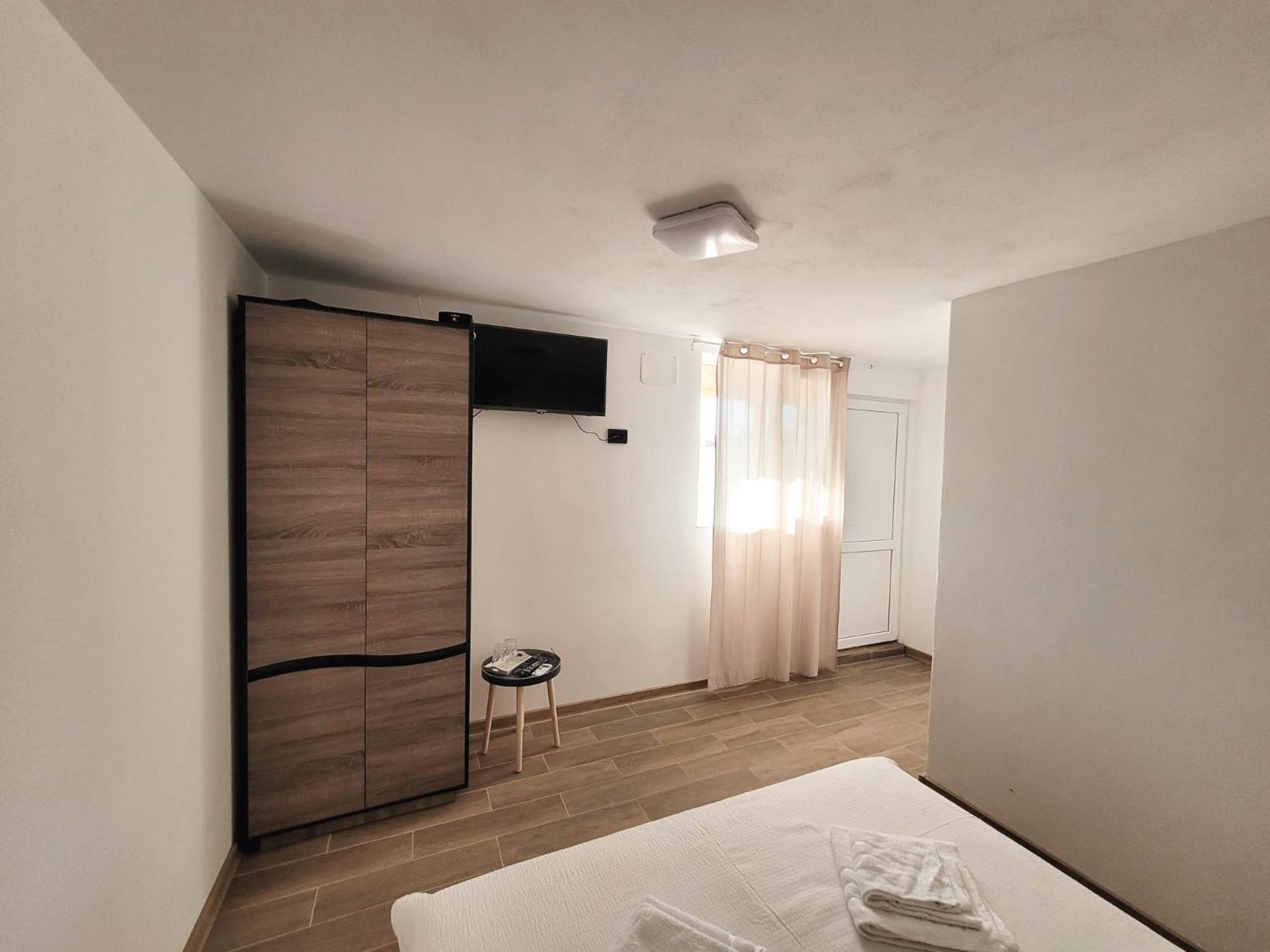Cabana Varad Coronini Moldova Veche Bagian luar foto
