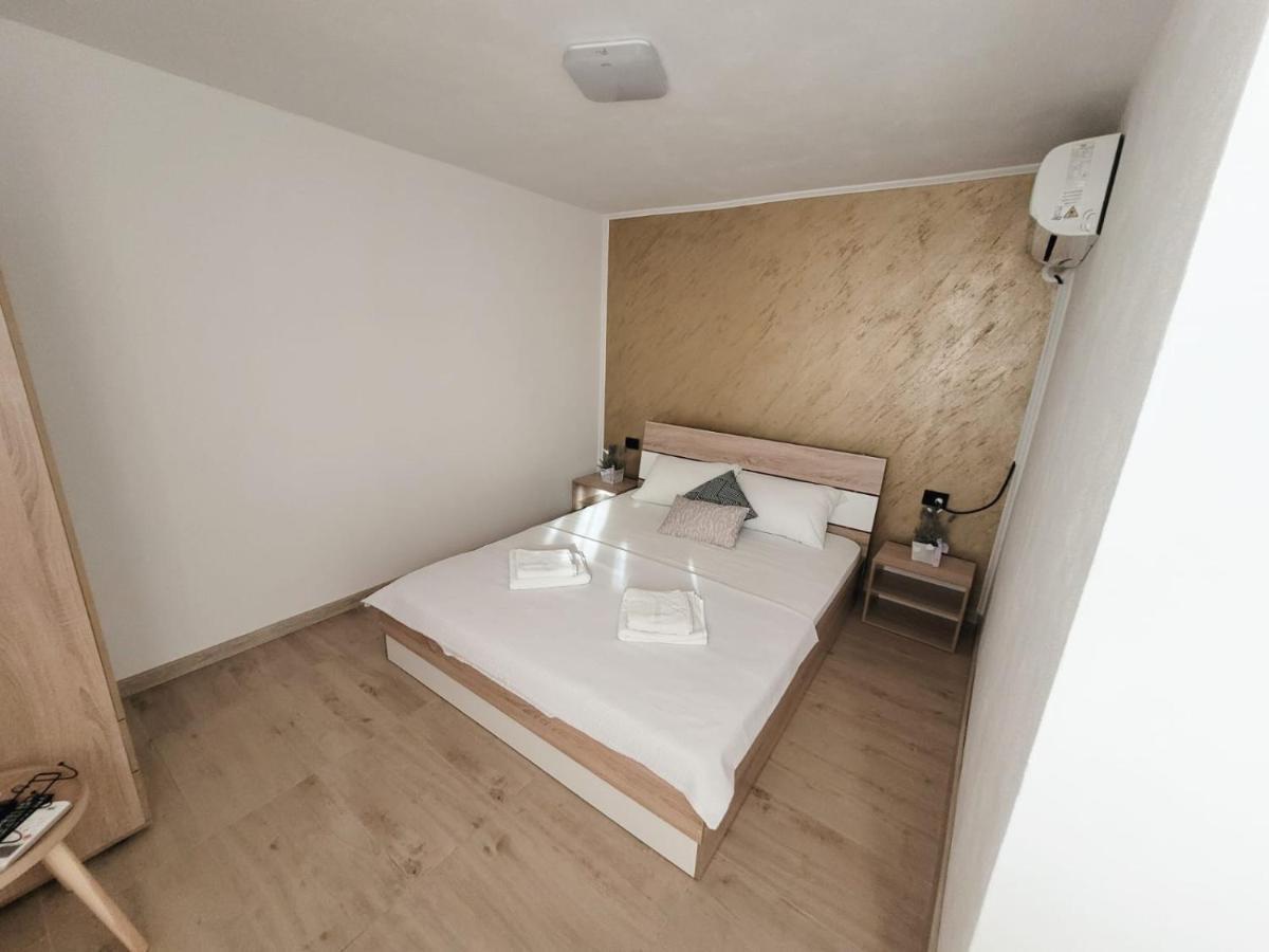Cabana Varad Coronini Moldova Veche Bagian luar foto